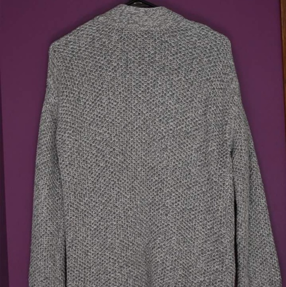 GAP Sweater - Picture 2 of 3